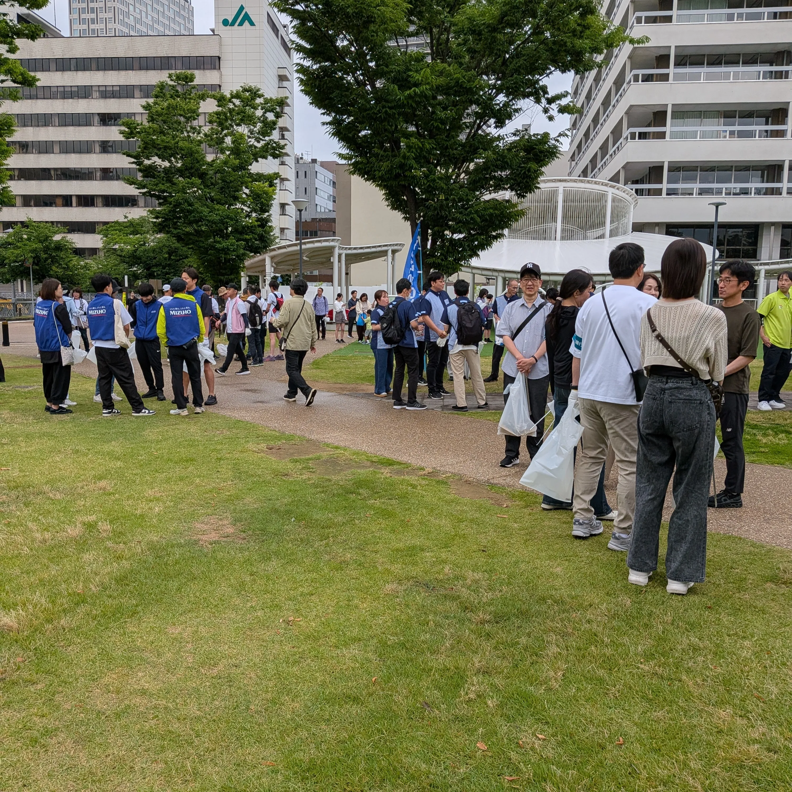 昨日市内一斉清掃ごみ拾いという催しがありました。